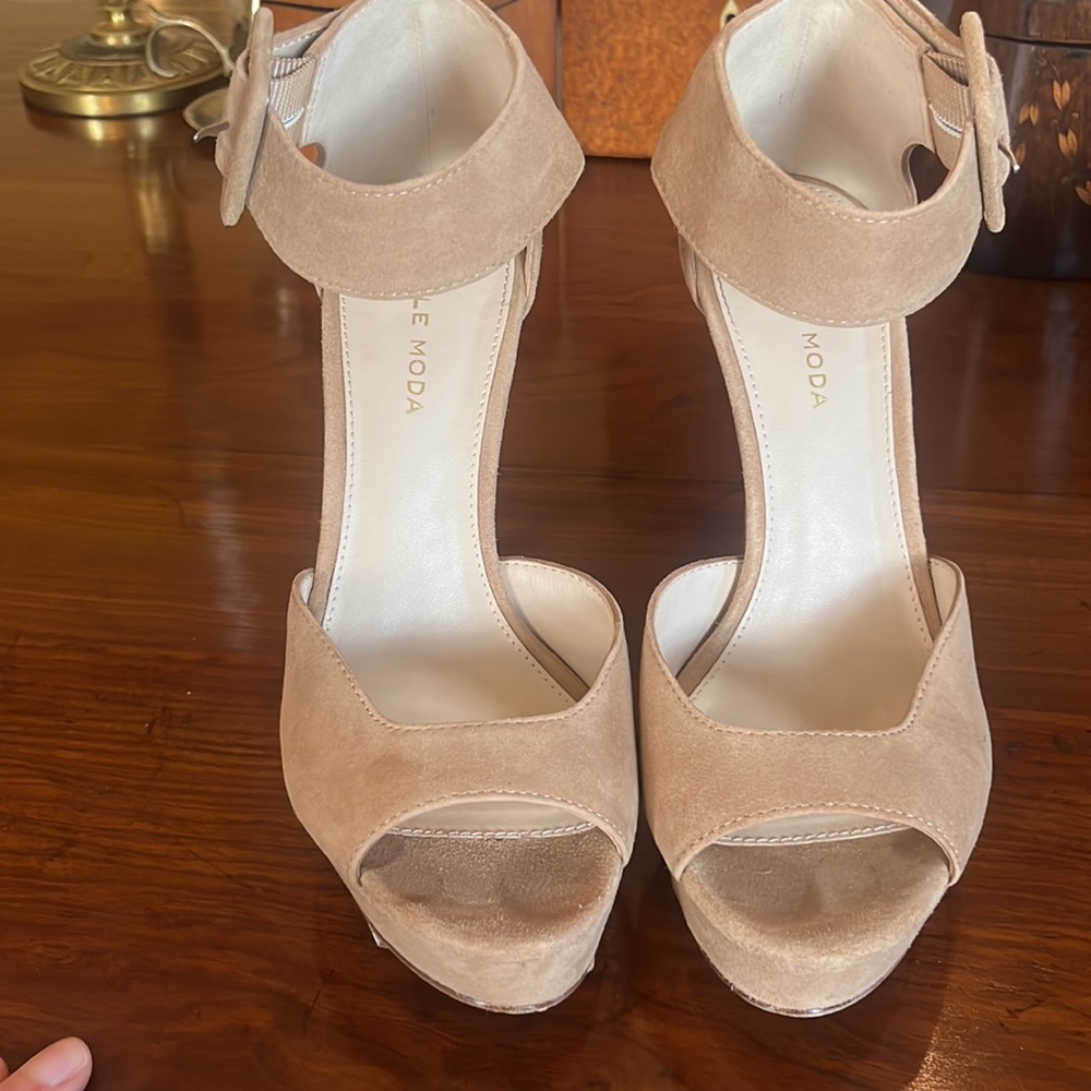 Pelle Moda O’Neal Platform Suede Heel Sandal - Picture 12 of 12